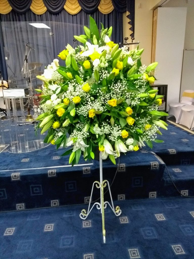 Pedestal Floral Arrangements – Tall Standing Funeral & Ceremony Displays